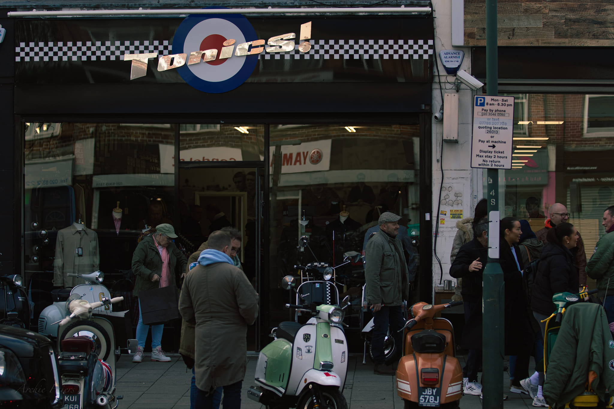 Rhoda Dakar at Tonics!