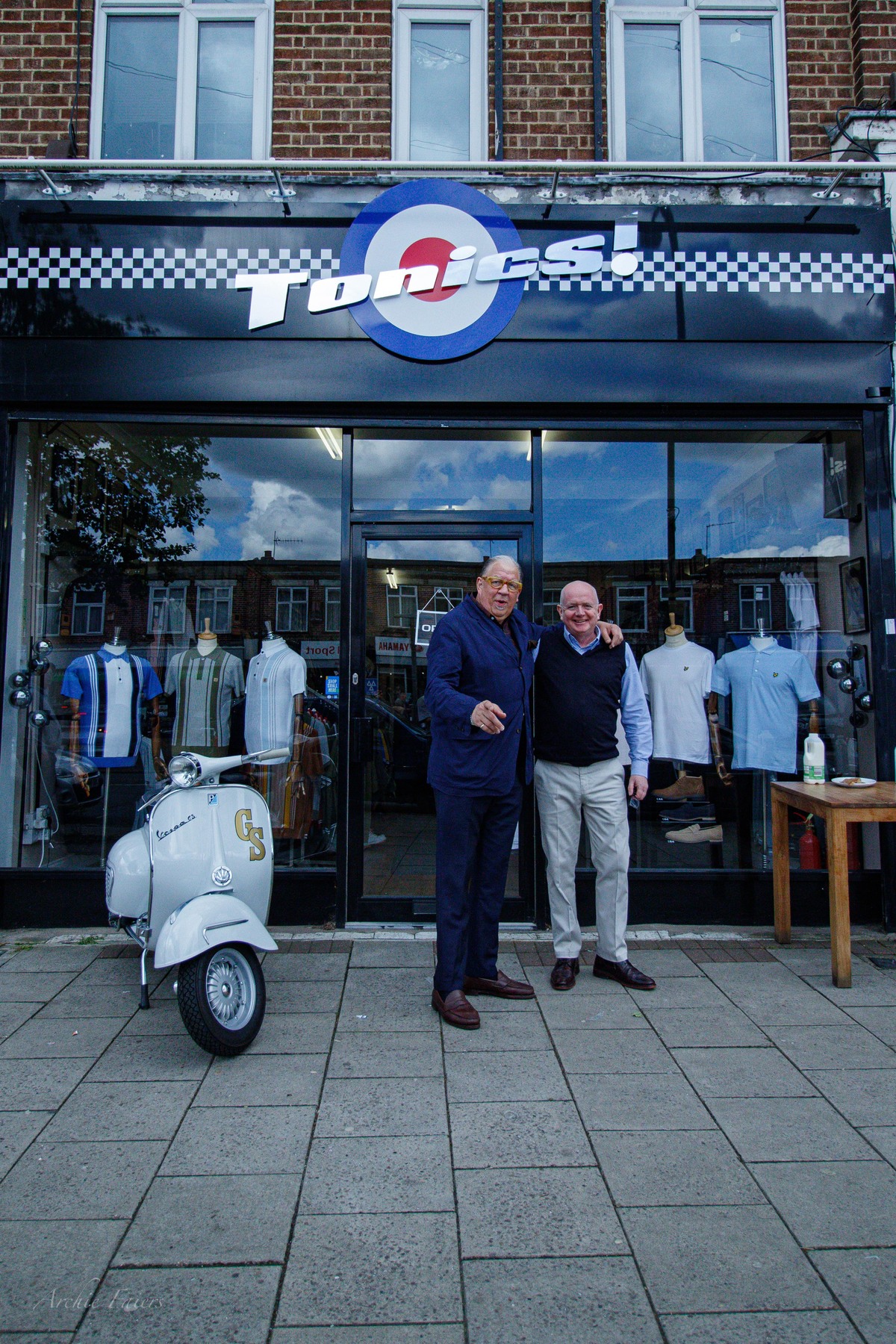 Mark Baxter at Tonics!