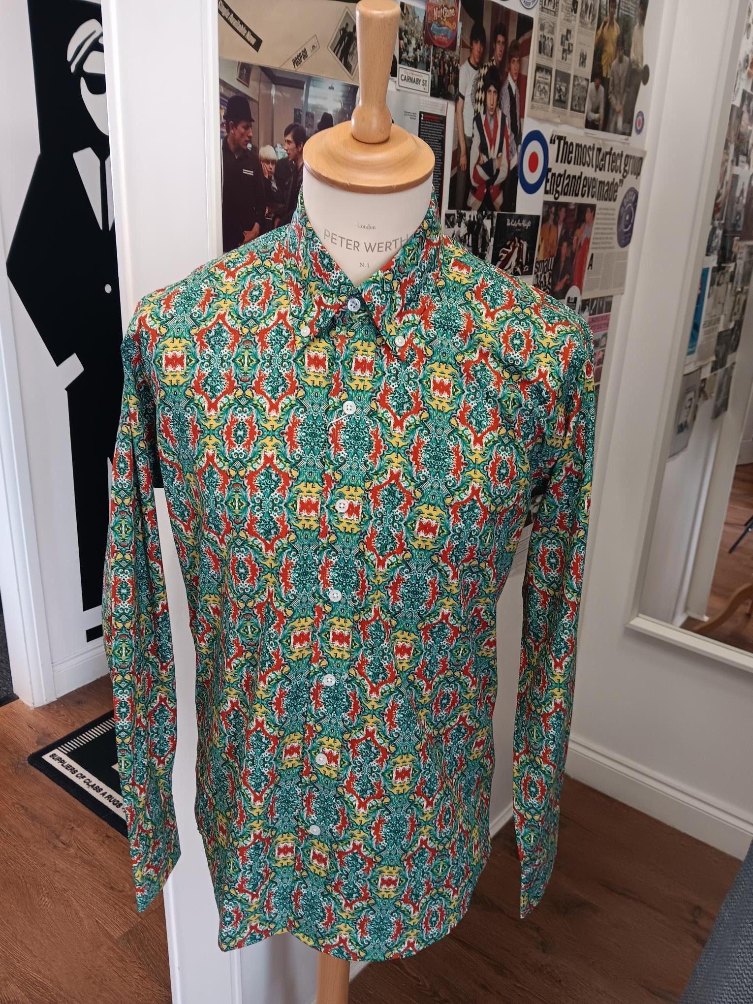 Mens Green with Red Patterned shirt