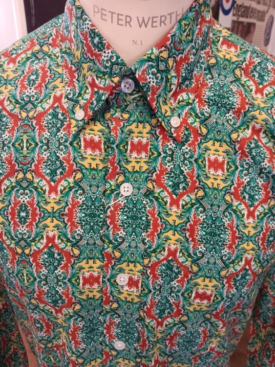 Mens Green with Red Patterned shirt